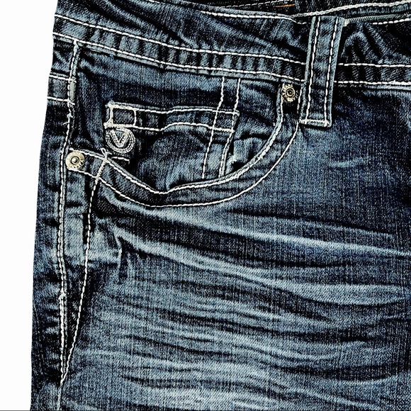 Vigoss size 3 Capri jeans, rolled cuffs, medium wash, some distressing EUC - Picture 2 of 14